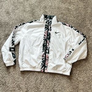 NIKE Windbreaker Full Zip Jacket